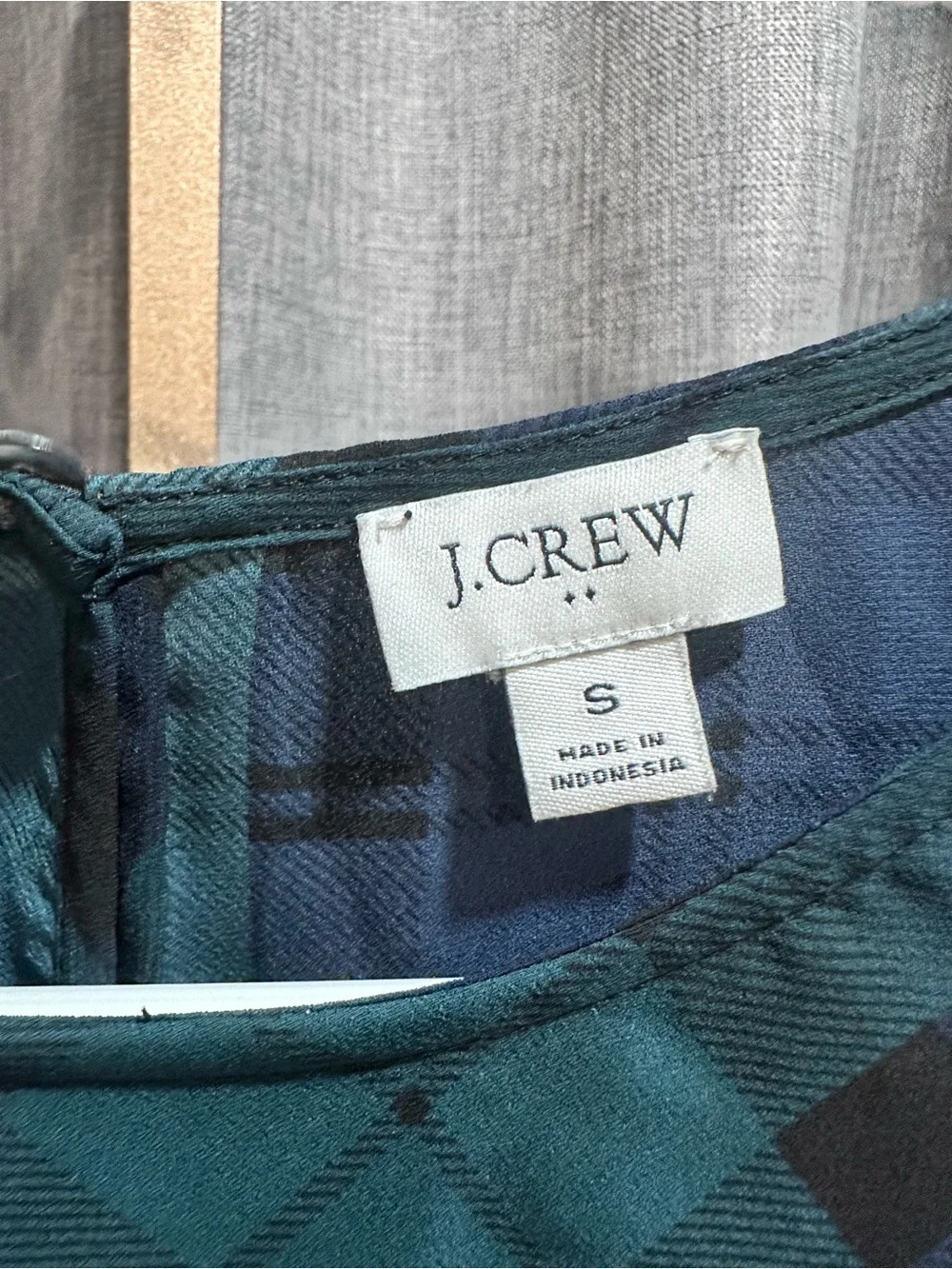 ❤️❤️J. Crew Teal & Navy Plaid Long-Sleeve Blouse. NEVER WORN